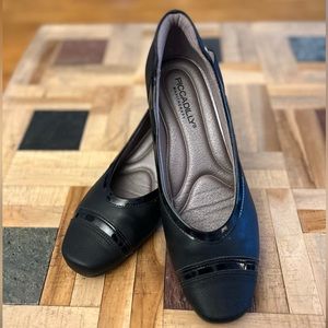 Piccadilly Maxi Therapy Shoe Black Leather Size 8‎